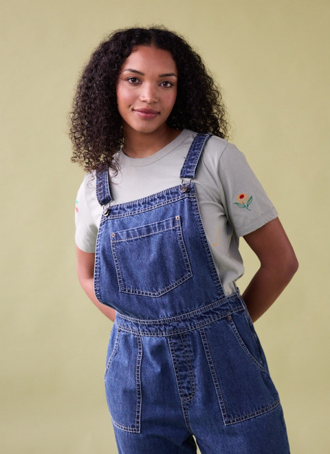 Neil Embroidered Short Sleeve Tee - Model Front White Jeans